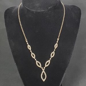 18" Crystal Rhinestone Graduate Silver Tone Y Necklace Excellent